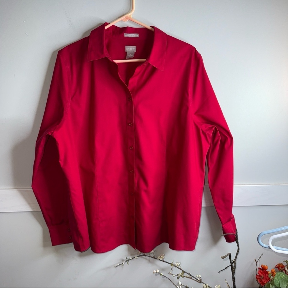 Chico's Cool Max No Iron Bold Red No-Iron Blouse Button Up. Career
